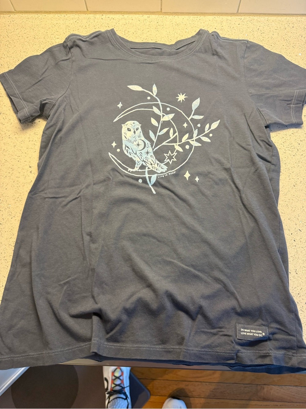 Life Is Good Women’s Gray Owl Graphic Tee